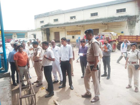 सीएम के बूथ स्तरीय कार्यक्रम स्थल का कलेक्टर ने लिया जायजा