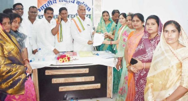 विस टिकट के लिए विधायक उत्तरी ने दिया आवेदन