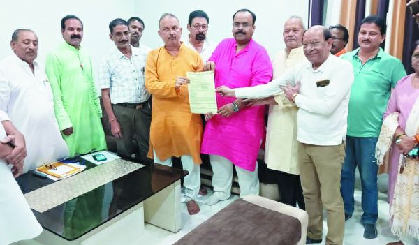 विनय उपाध्याय ने मनेन्द्रगढ़ विस से की दावेदारी