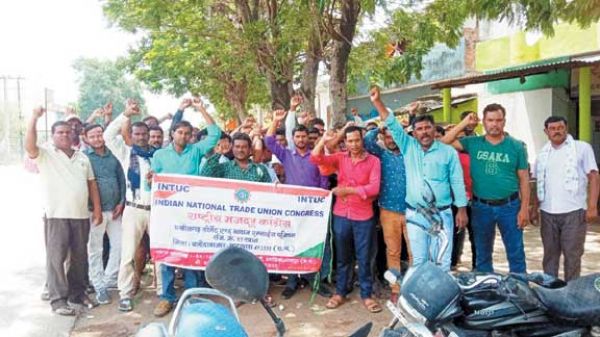 अंबुजा सीमेंट रवान के श्रमिकों व इंटक यूनियन की हुई जीत, 3 माह में मांगें होगी पूरी 