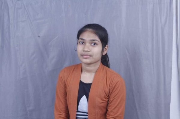 शैल ध्रुव का एमबीबीएस में चयन