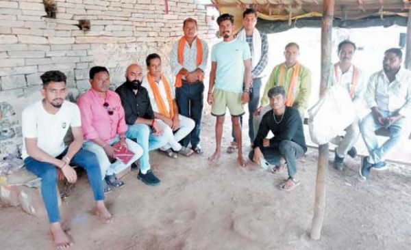 भाजयुमो कर रहे लगातार युवाओं से संपर्क