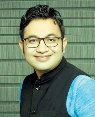 हमने चांद को जीत लिया-देवांगन