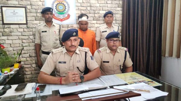 चाकूबाजी का मुख्य आरोपी गिरफ्तार 