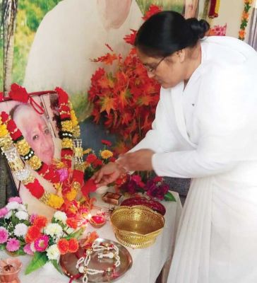 दादी प्रकाशमणि की पुण्यतिथि पर श्रद्धांजलि