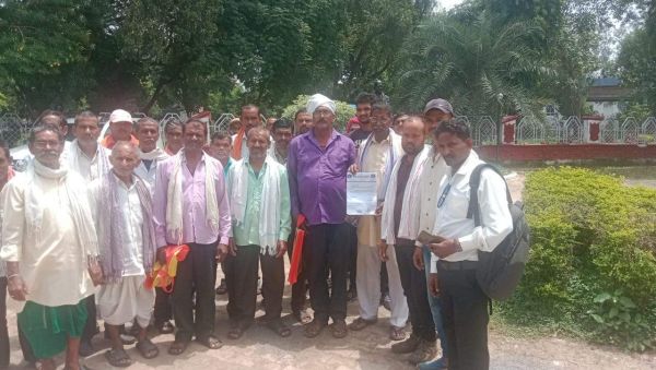 चना फसल से नुकसान, भरपाई के लिए मांगी बीमा राशि