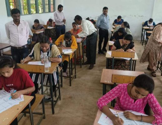 पर्यवेक्षक परीक्षा की प्रथम पाली में 905 व द्वितीय पाली में 228 परीक्षार्थी रहे अनुपस्थित 