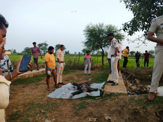नहर-नाली में मिली सड़ी-गली लाश