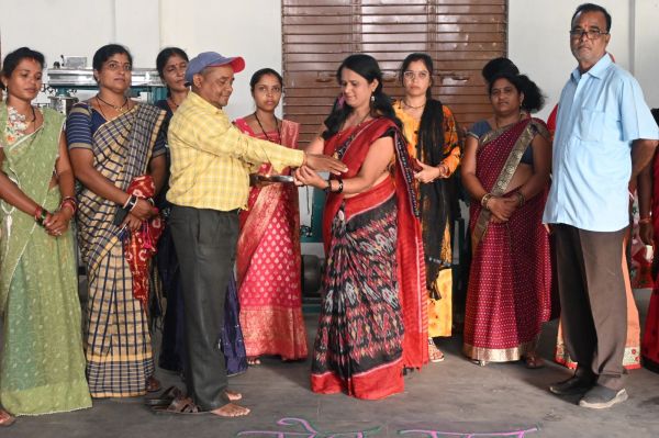 रक्षाबंधन थीम पर मतदाता जागरूकता कार्यक्रम