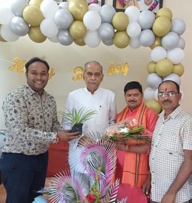 वरिष्ठ भाजपा नेता खूबचंद पारख का जन्मदिन धूमधाम से मना