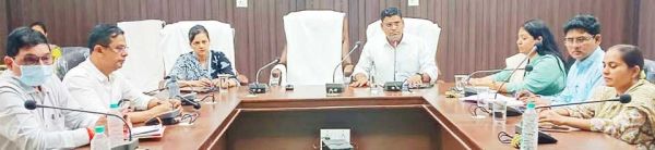 विद्यार्थियों के जाति प्रमाणपत्र मूल रिकार्ड के आधार पर बनाएं