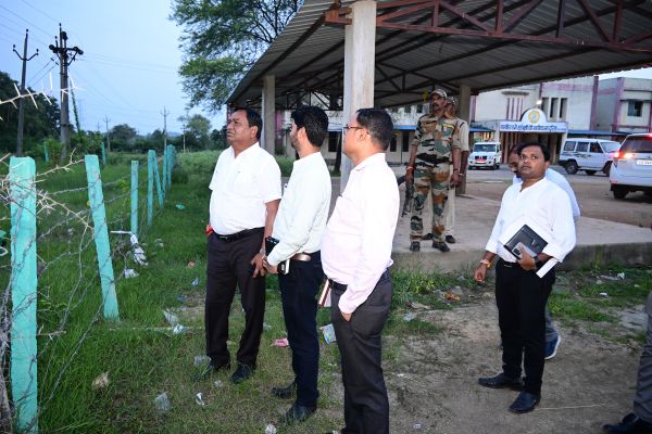 कृष्ण कुंज से ट्रांसफार्मर-विद्युत पोल हटाएं