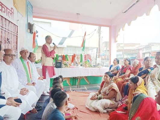 स्वतंत्रता सेनानी उत्तराधिकारियों द्वारा पूर्वजों के नाम कार्यक्रम आयोजित