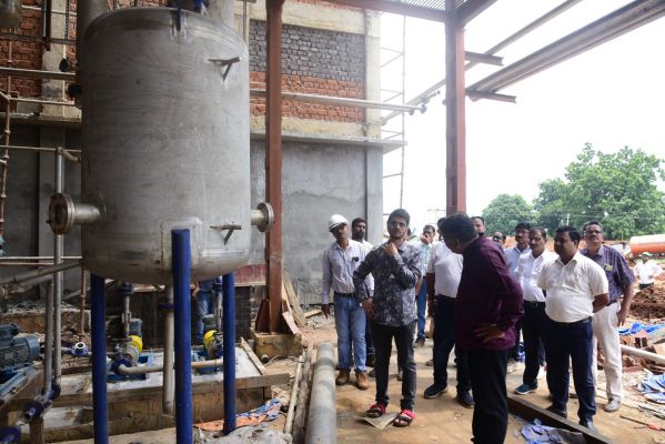 निर्माणाधीन इथेनॉल प्लांट का कलेक्टर ने किया निरीक्षण