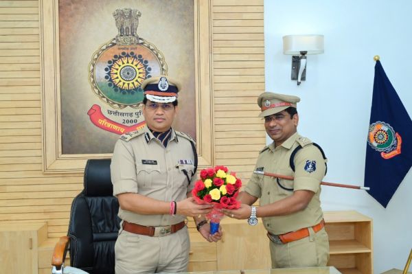 आईपीएस यादव ने बिलासपुर आईजी का प्रभार संभाला