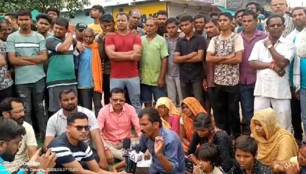 पुलिस अभिरक्षा में मौत, गुस्साई  भीड़ ने किया हाइवे जाम