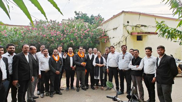 शारिक अध्यक्ष-गणेश शंकर सचिव, जिला अभिभाषक संघ कार्यकारिणी चुनाव