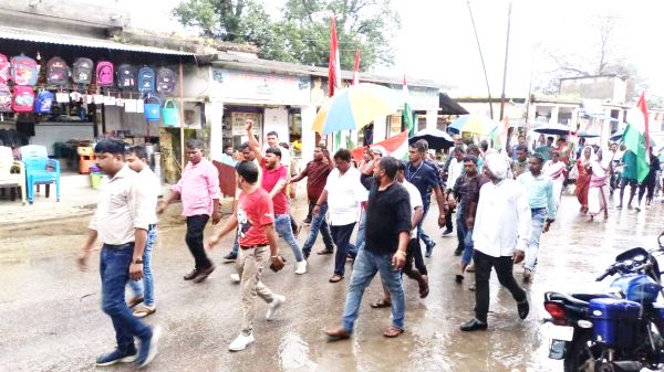 भारत जोड़ो यात्रा के एक वर्ष पूरे, कांग्रेसियों ने निकाली पदयात्रा