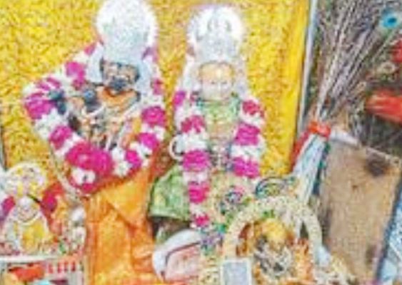 नंद के आनंद भयो जय हो नंदलाल की.. श्रीकृष्ण का किया स्वागत