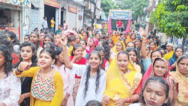 घर-घर पूजे गए भगवान श्रीकृष्ण   यादव समाज ने निकाली भव्य शोभायात्रा
