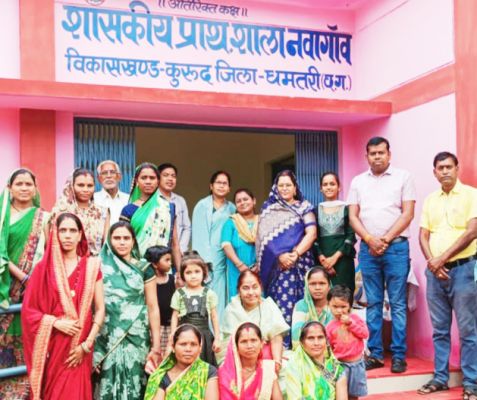 नवागांव स्कूल में शिक्षकों का सम्मान