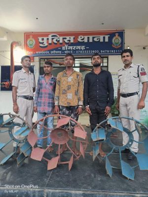 फार्म हाउस से चोरी, ग्राहक तलाश करते पकड़ाए
