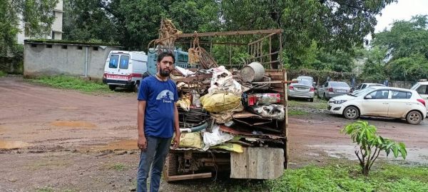 अवैध रूप से कबाड़ी खरीदी,  पुलिस ने की कार्रवाई
