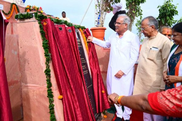 सीएम ने  राम वन गमन पर्यटन परिपथ के निर्माण कार्यों का किया लोकार्पण