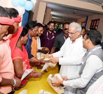 गोधन न्याय योजना से जिले के गौपालक हो रहे आर्थिक रूप से सशक्त