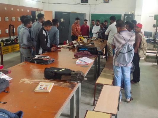 मक्का प्रसंस्करण प्लांट के लिए 41 युवाओं का प्रशिक्षण