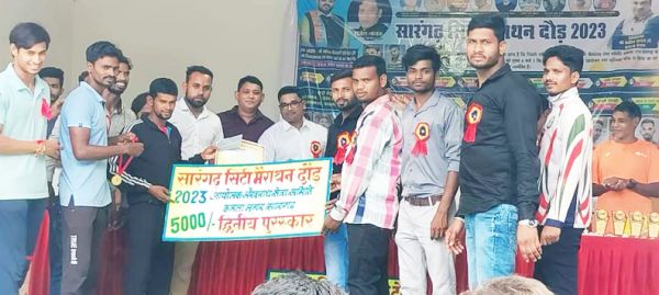 सिटी मैराथन दौड़ : ओमकार-प्रियंका ने मारी बाजी