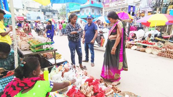 सप्ताहभर में सिलसिलेवार बड़े त्यौहार