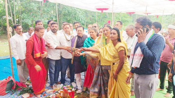 विधायक छन्नी ने ढाई करोड़ के सामुदायिक स्वास्थ्य केंद्र का किया भूमिपूजन