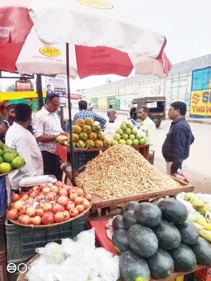 10 फल ठेला वालों से  8 सौ वसूला अर्थदंड