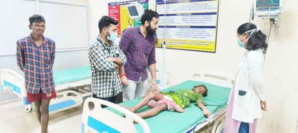 जंगल में पानी लेने जा रही बच्ची पर भेडिय़ा ने किया हमला