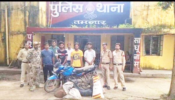 अवैध शराब के साथ 3 गिरफ्तार