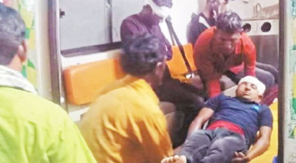 मोटरसाइकिलें भिड़ीं, 2 मौतें, 2 घायल