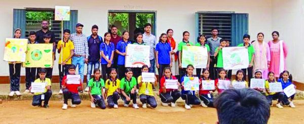 स्कूली बच्चों ने अंतरराष्ट्रीय ओजोन परत संरक्षण दिवस पर निकाली रैली