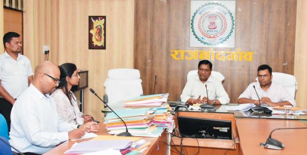 अवैध निर्माण प्रकरणों में 77 प्रकरणों को अनुमति, नांदगांव के 72 व छुरिया के 5 प्रकरण शामिल