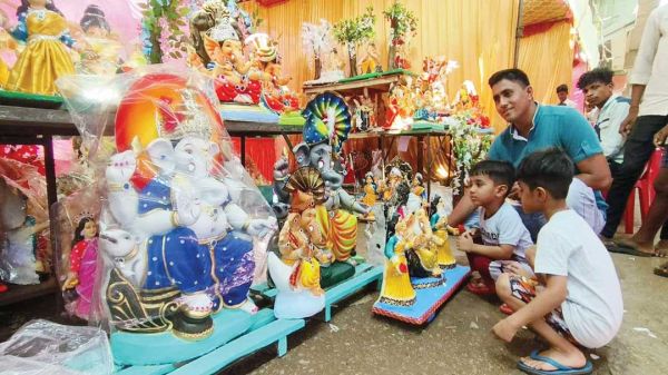 घर-पंडालों में कल विराजेंगे गौरीपुत्र गणेश, लंबोदर महाराज की होगी आवभगत
