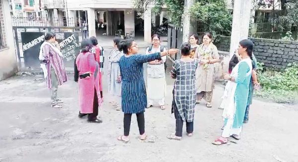 एश्वर्यम कॉलोनी में समस्याओं का अंबार, प्रशासन रूचि नहीं ले रहा