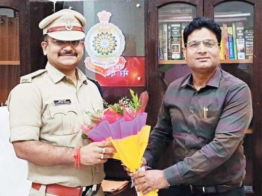 नवपदस्थ एएसपी शर्मा ने संभाला पदभार