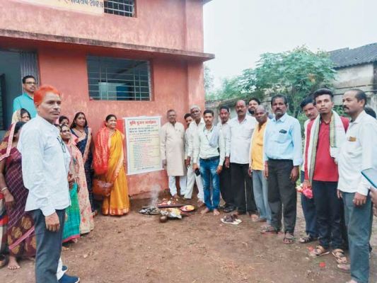 सिहावा विधायक ने निर्माण कार्यों का किया भूमिपूजन