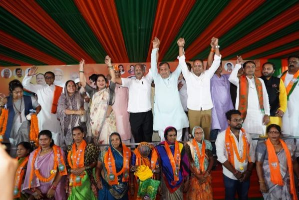 घोटालों और भ्रष्टाचार की सरकार है कांग्रेस-बृजमोहन