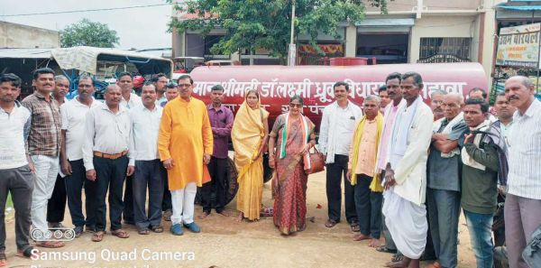 विधायक ने 40 पंचायतों को दिया पानी टैंकर