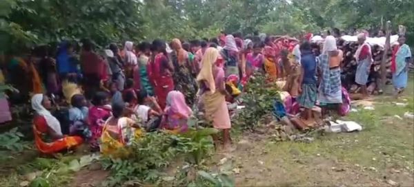 प्रेमी जोड़े ने लगाई फांसी, प्रेम संबंध से परिजन थे नाराज