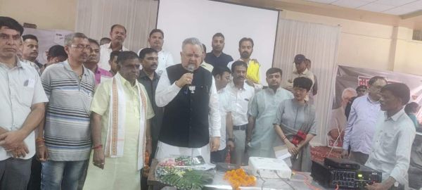 महिला सशक्तिकरण एवं आरक्षण के लिए इतिहास मोदी को सदैव याद रखेगा - रमन