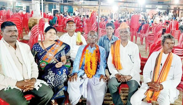  आदिवासी नेता मेहतरलाल सोरी भाजपा में हुए शामिल