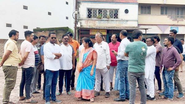 सीएम ने धमतरी की जनता को सडक़ के लिए तरसा दिया - रंजना 