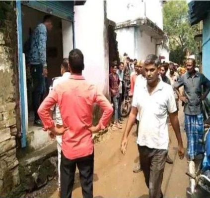 कुर्सी पर बैठाकर गला रेतकर हत्या